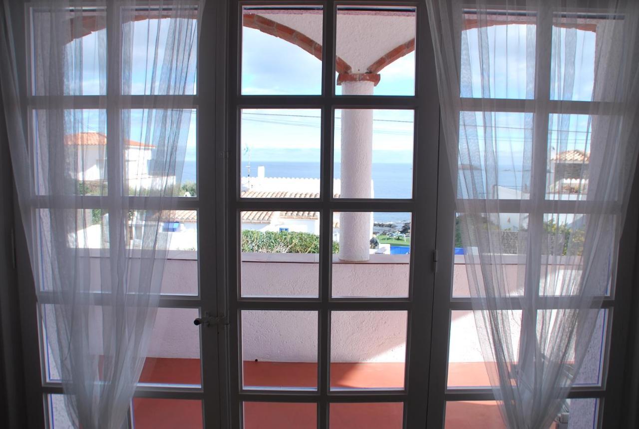 Es Caials Apartment Cadaques Luaran gambar